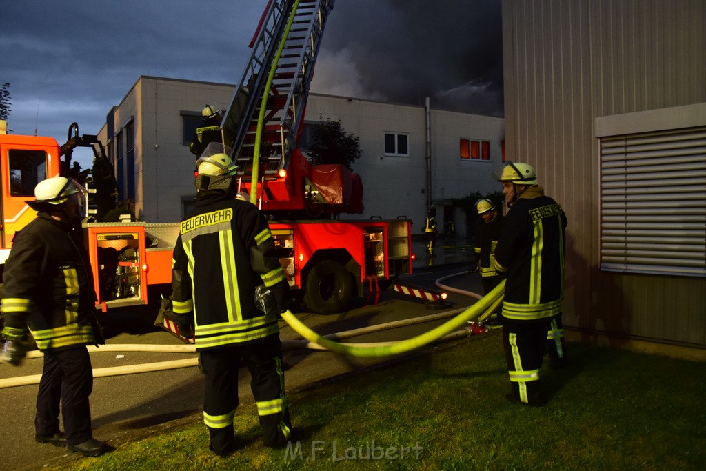 Grossbrand Halle Troisdorf Kriegsdorf Junkersring P390.JPG - Miklos Laubert